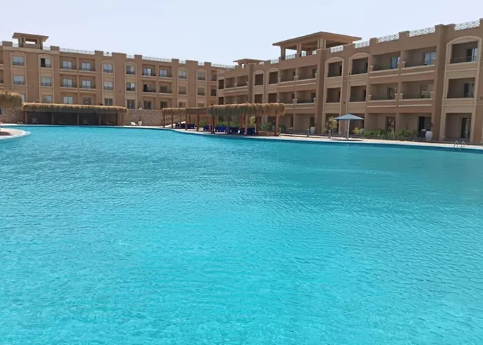 Bay View, Sahl Hashish