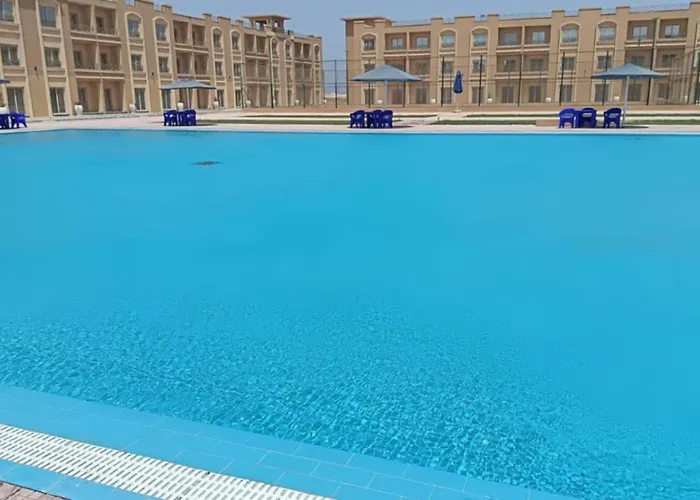 Bay View, Sahl Hashish *